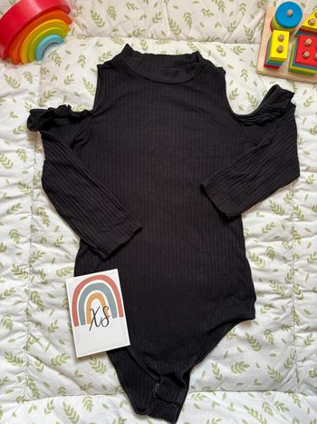 body noir épaules dénudées XS