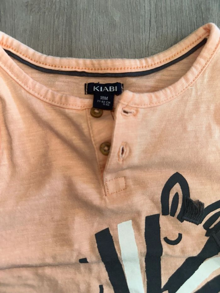 Jeans et t-shirt - photo numéro 7