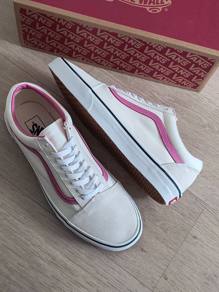 Baskets chaussures vans old skool taille 44 neuves - photo numéro 4
