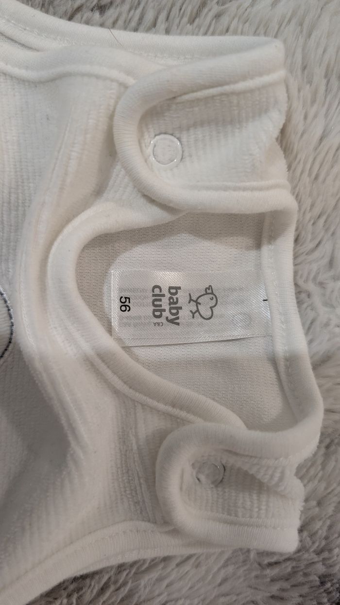 Pyjama C&A taille 1 mois - photo numéro 3