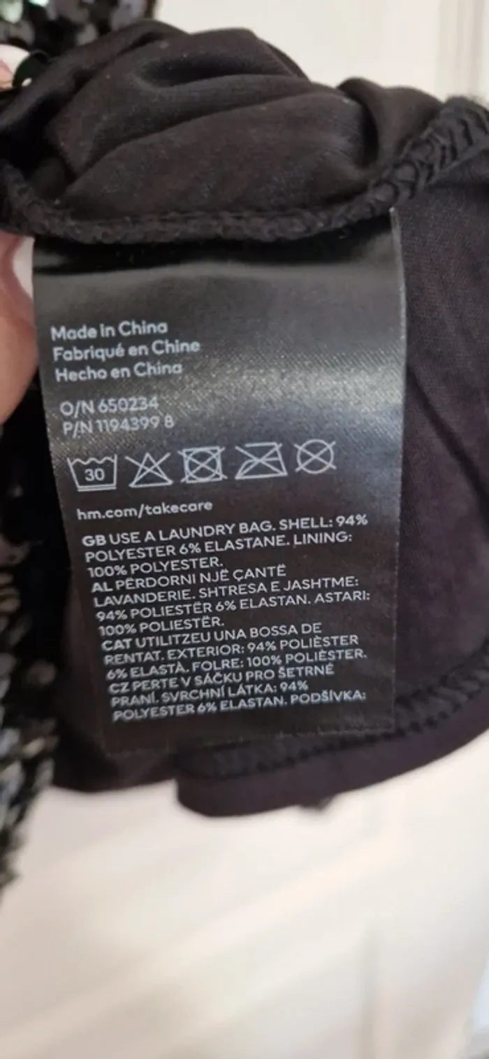 Robe à sequins noir H&M taille 38 - photo numéro 7
