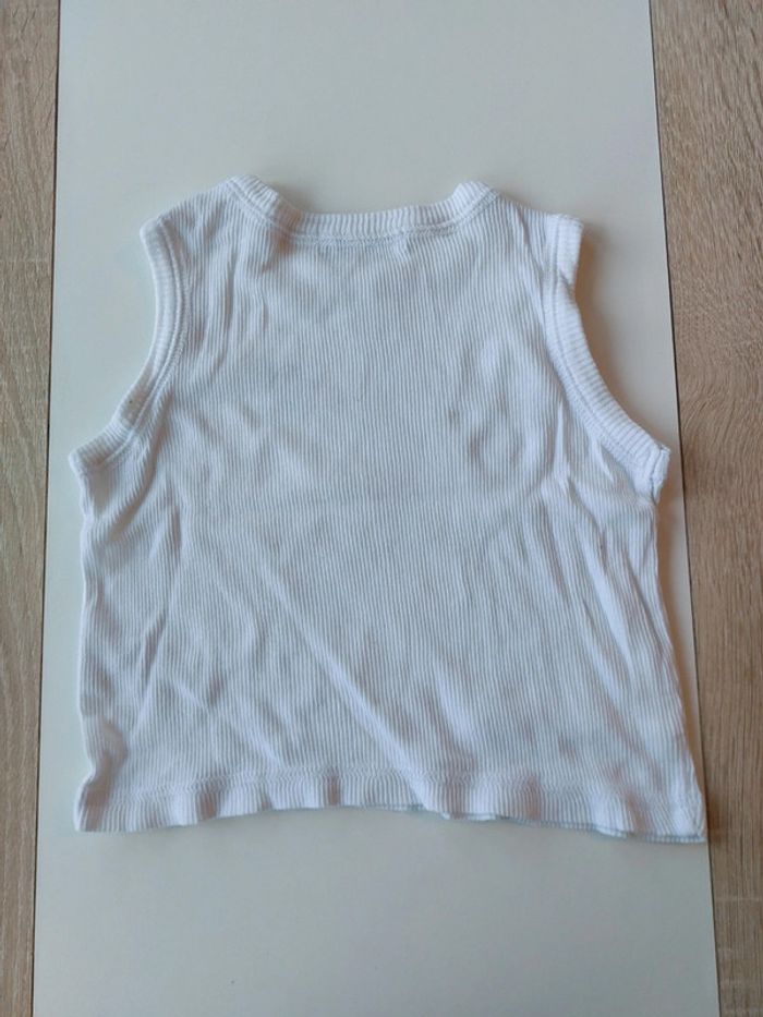 T-shirt sans manches - photo numéro 4