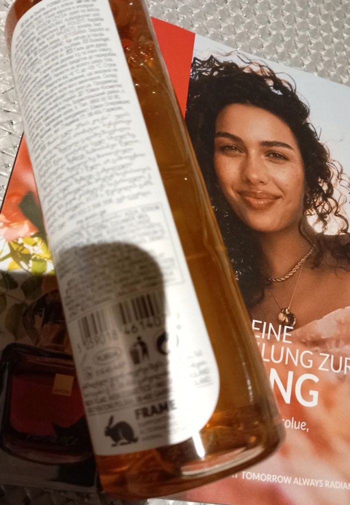 😍 Gel douche Avon Ylang-ylang 250ml - photo numéro 3