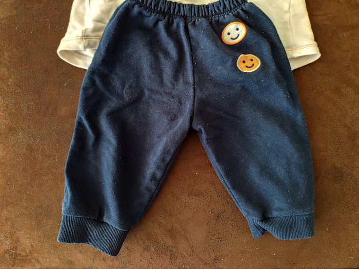 Vends ensemble bébé 12 mois - photo numéro 8