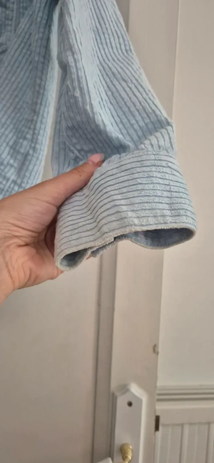 Chemise velour côtelé bleu ciel h&m - photo numéro 4