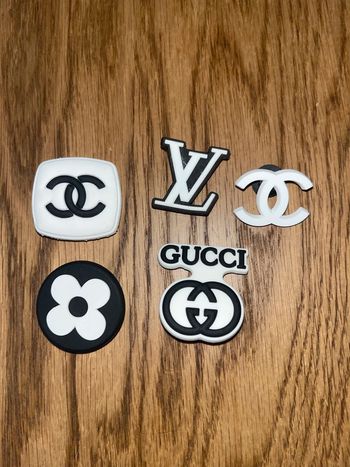 Lot 5 Jibbitz pour crocs