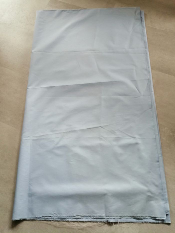 Tissu coton bleu ciel 243 x 280 cm