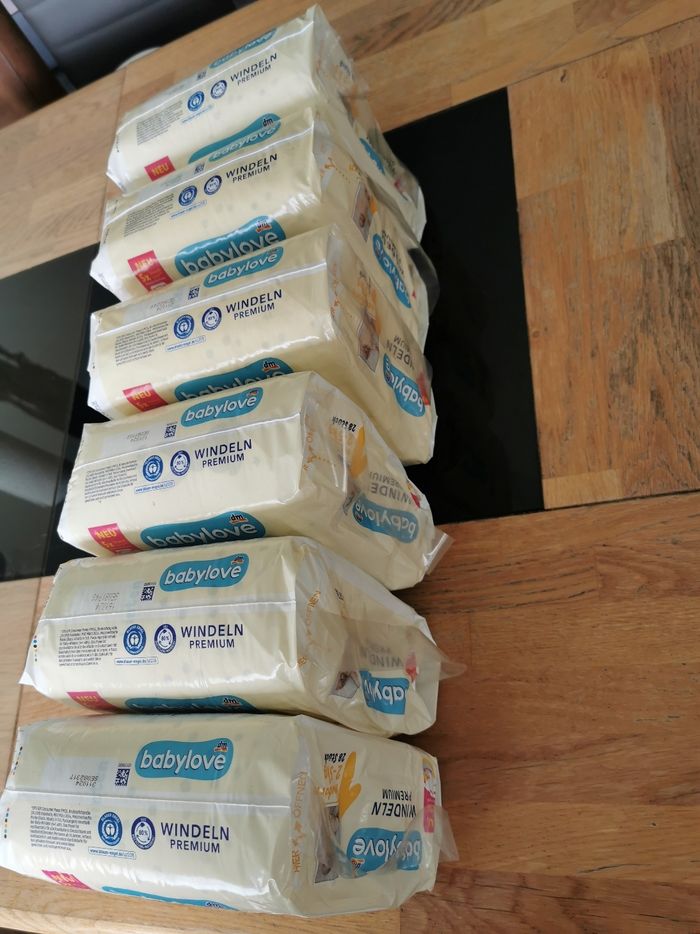 Lot de couches babylove taille 1 - photo numéro 4