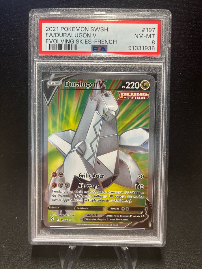 Carte Pokemon Duralugon V 197/203 PSA 8 - photo numéro 1