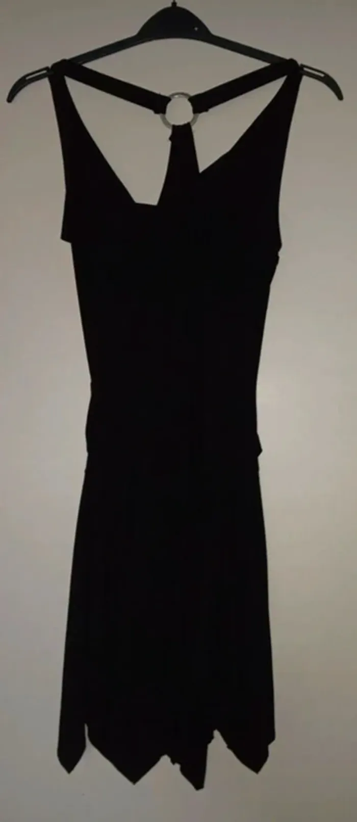 Robe noir - photo numéro 2