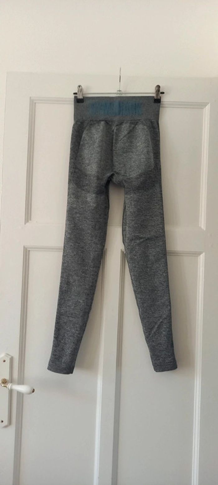 Legging Gymshark gris 38 - photo numéro 2