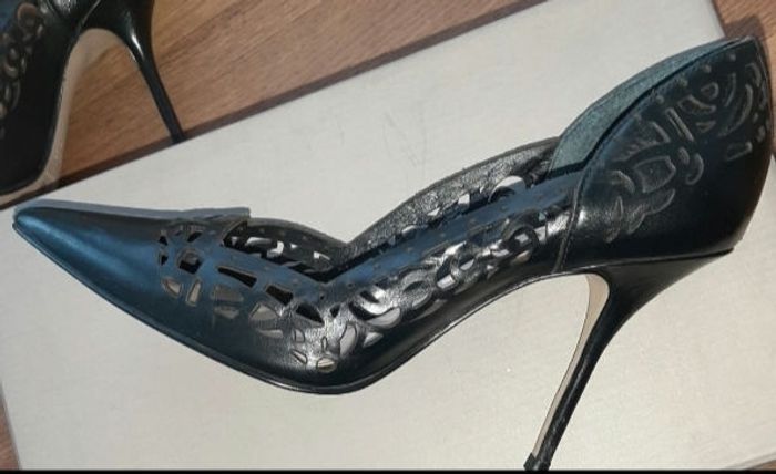 Escarpins San Marina modèle NATA - Noir Cuir - Pointure 36
- photo numéro 3