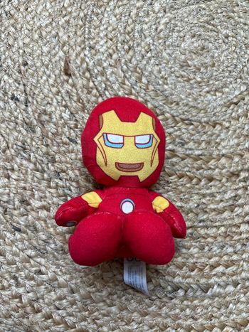 Peluche iron man