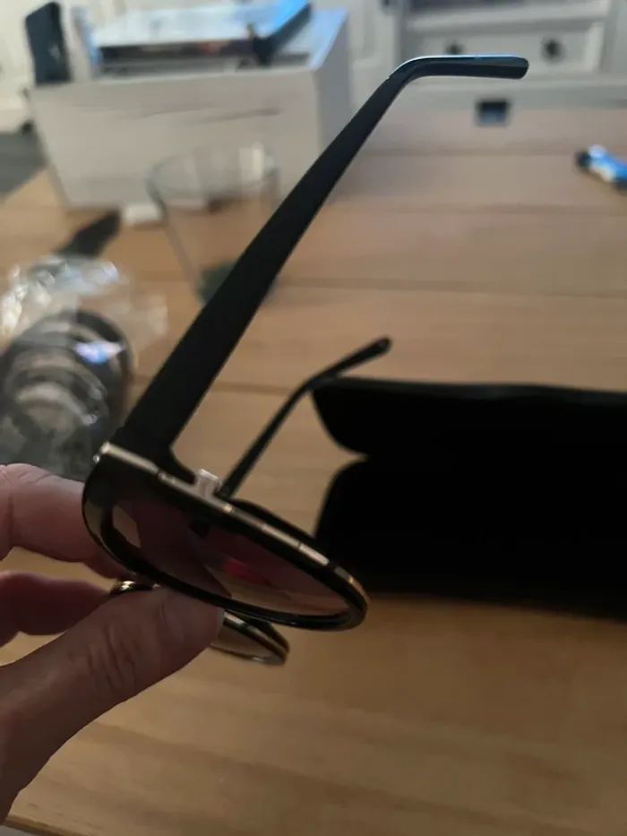 🟦 Magnifique lunettes de soleil 🟦 - photo numéro 4