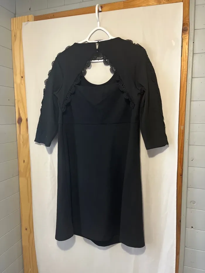 robe noire - photo numéro 5