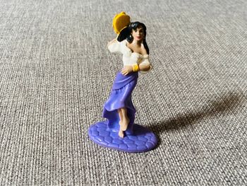 Figurine Esmeralda Le Bossu de notre Dame