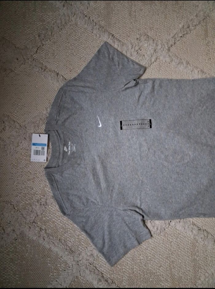 T-shirt Nike gris homme - photo numéro 3