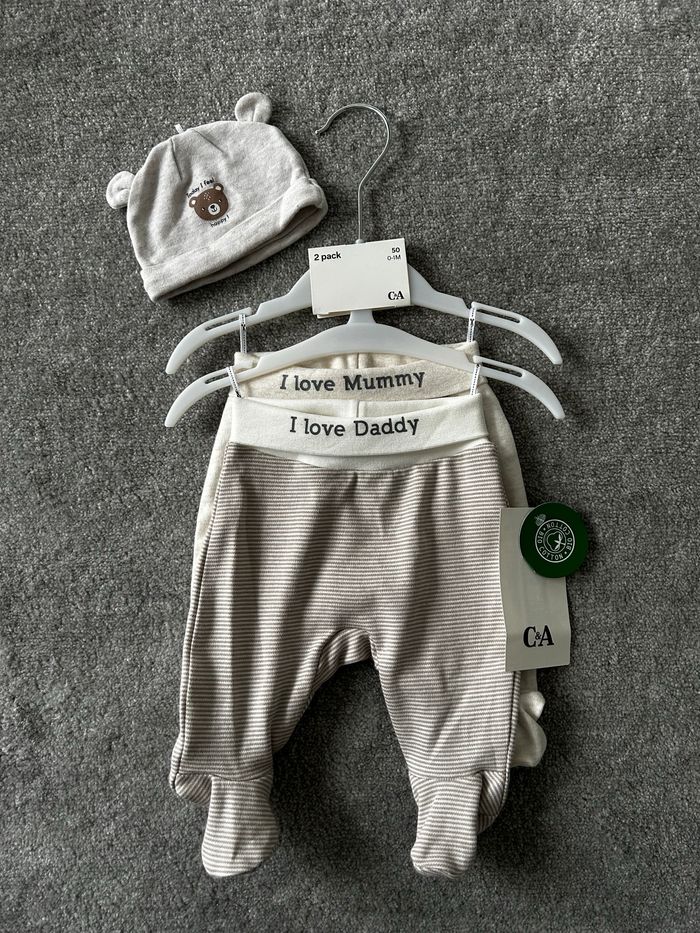 Lot de deux pantalons bébé neuf