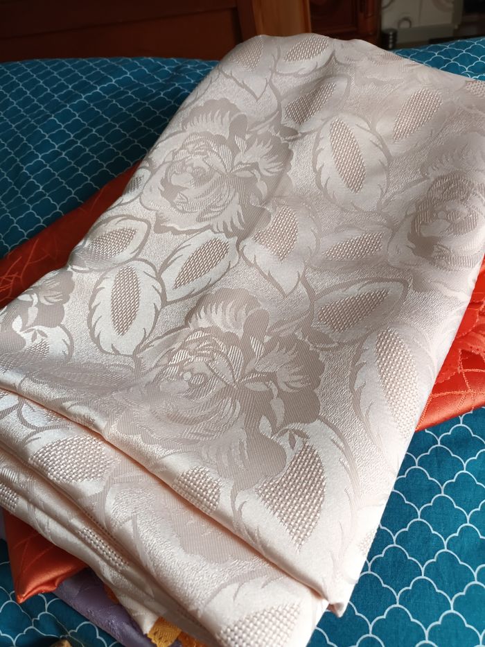 Grande nappe 160 x + 240 - photo numéro 4