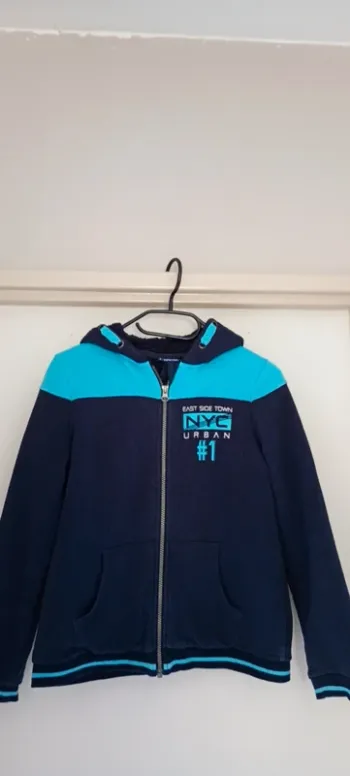 Veste à capuche