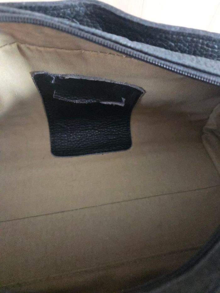 Sac à main en cuir avec un petit nœud et bandoulière - photo numéro 7
