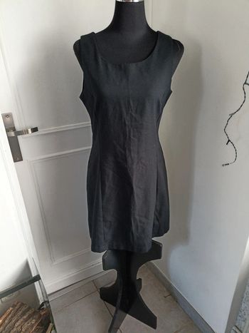 Robe noir Promod 40