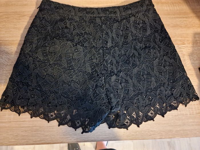Short dentelle noir - photo numéro 4
