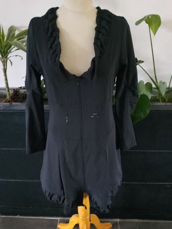 Robe noire Paul Brial