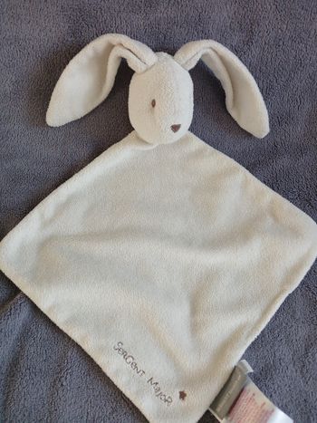 Doudou lapin plat 