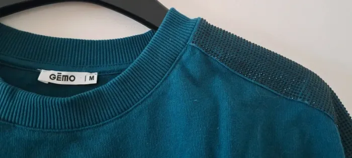 Sweat-shirt vert, avec brillants, Gémo, M - photo numéro 2