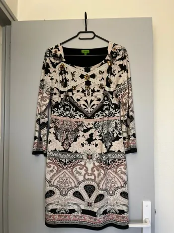Robe avec strass