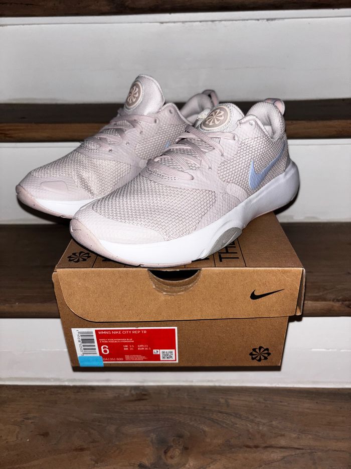 Basket Nike Original femme Neuf Dans L’emballage - photo numéro 5