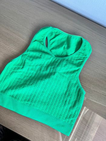 Brassière verte neuve taille L