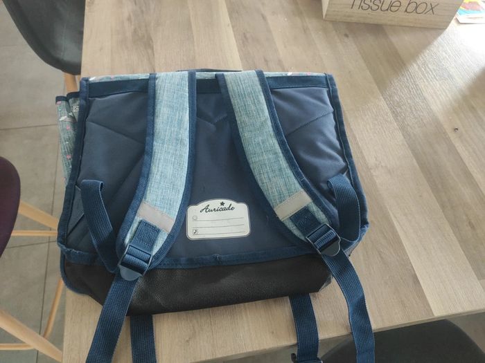 Cartable d'école pour fille - photo numéro 3