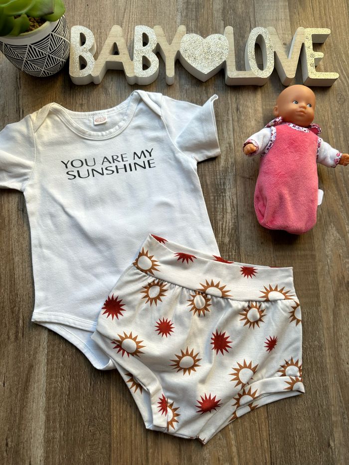 - Ensemble - 24 mois - Très bon état