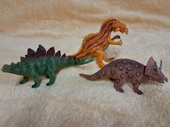 Lot de 3 dinosaures