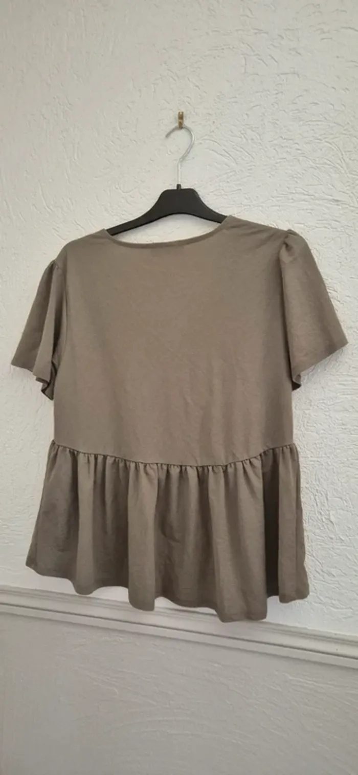 top peplum kaki boutonné mango - photo numéro 5