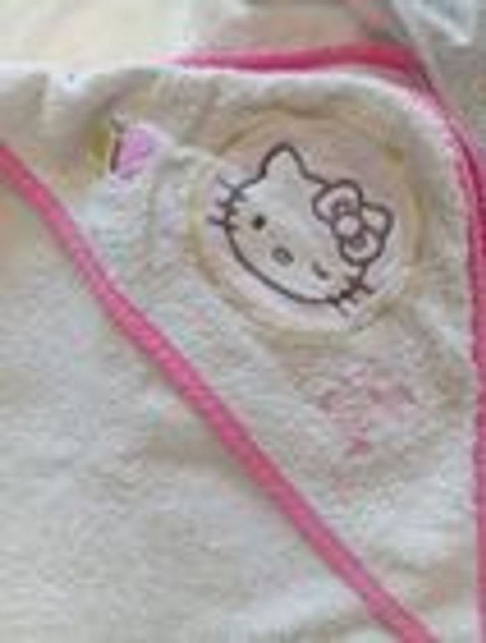 Lot Sortie de bain hello Kitty - photo numéro 3