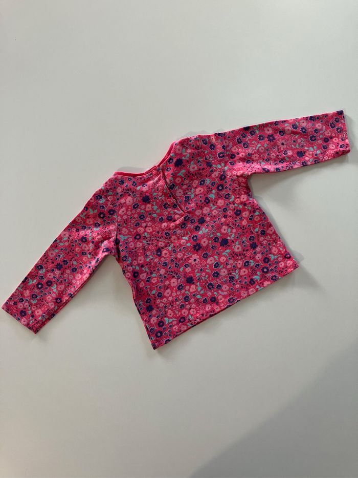 Tee-shirt fuschia à petites fleurs - photo numéro 2