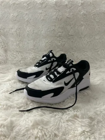 Baskets Nike Air Max p37,5