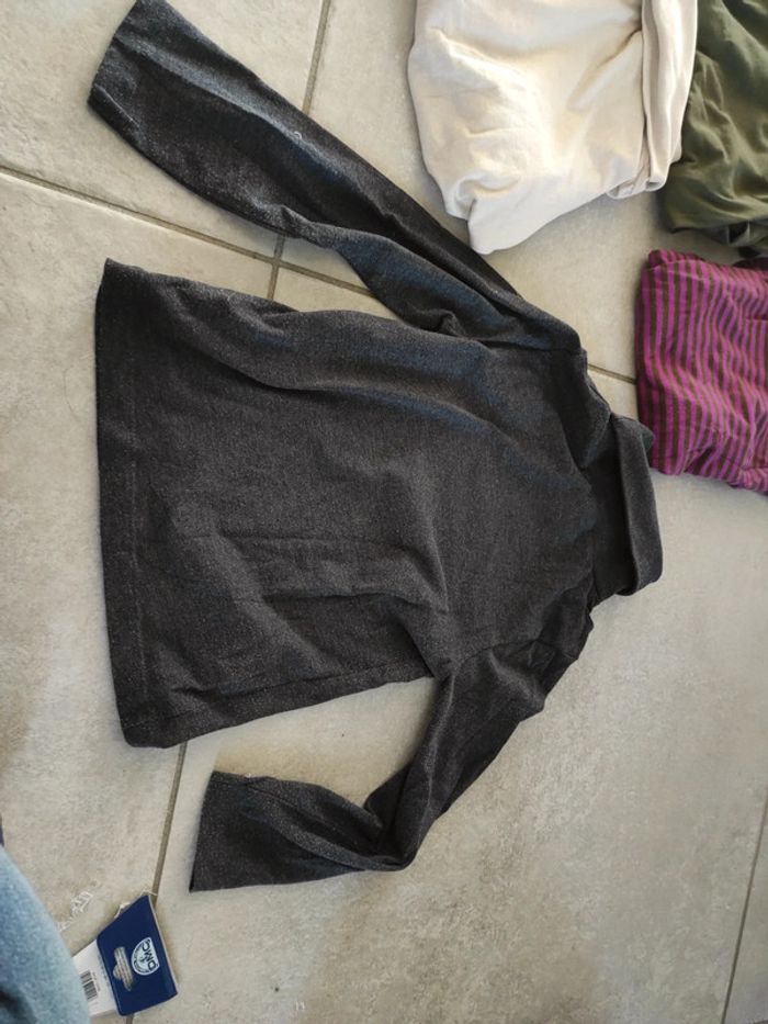 Lot de tee shirt manches longues 6 ans - photo numéro 2