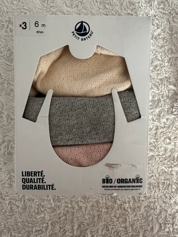 Lot 3 bodies manches longues petit bateau - photo numéro 2