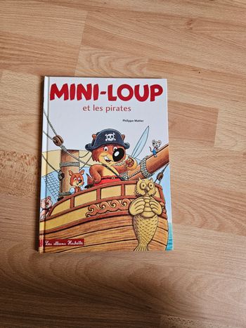 Mini-loup et les pirates 