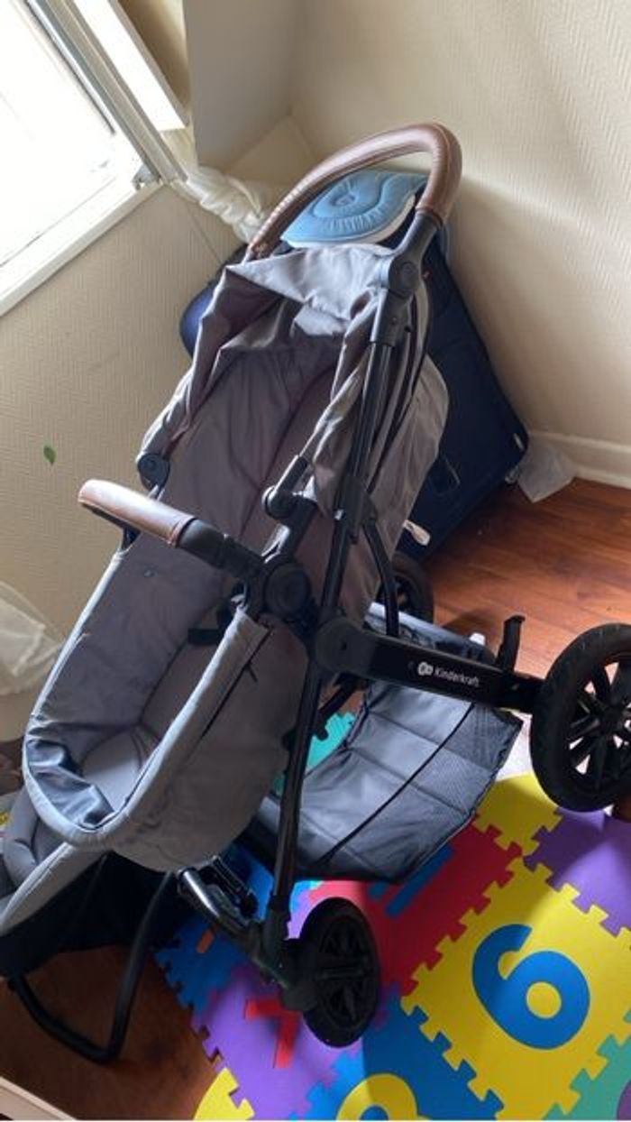 Poussette - photo numéro 3