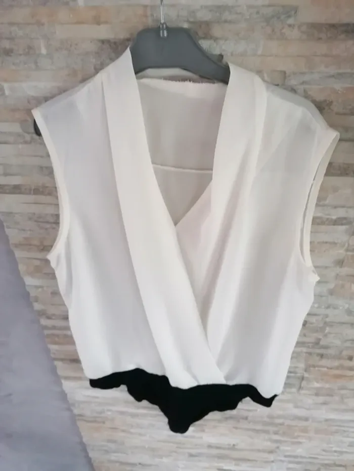 Body/ haut gemo taille M #Vêtements_femmes_krocaro - photo numéro 3