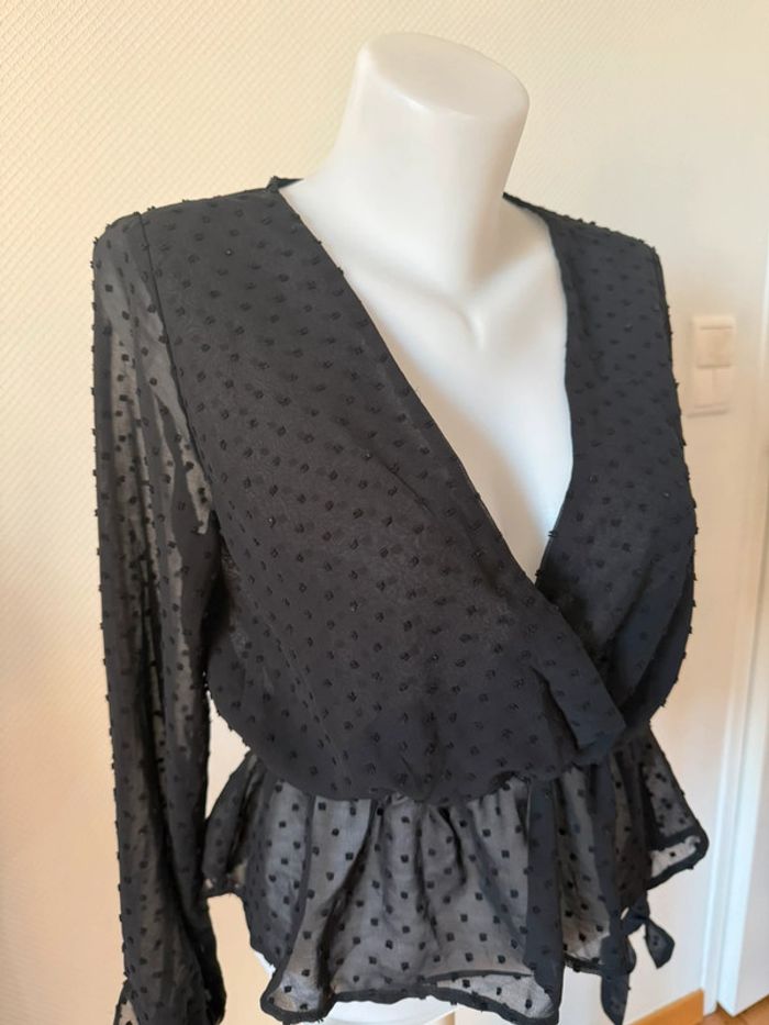 Blouse noir SHEIN taille M en très bon état - photo numéro 2