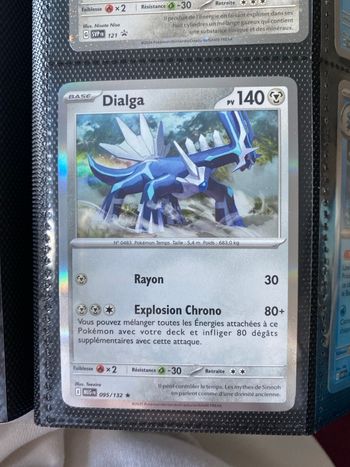 Carte Pokémon holographique neuf