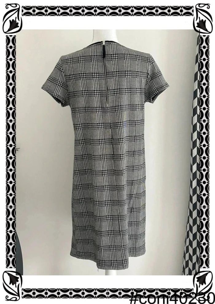 Robe manches courtes - photo numéro 3