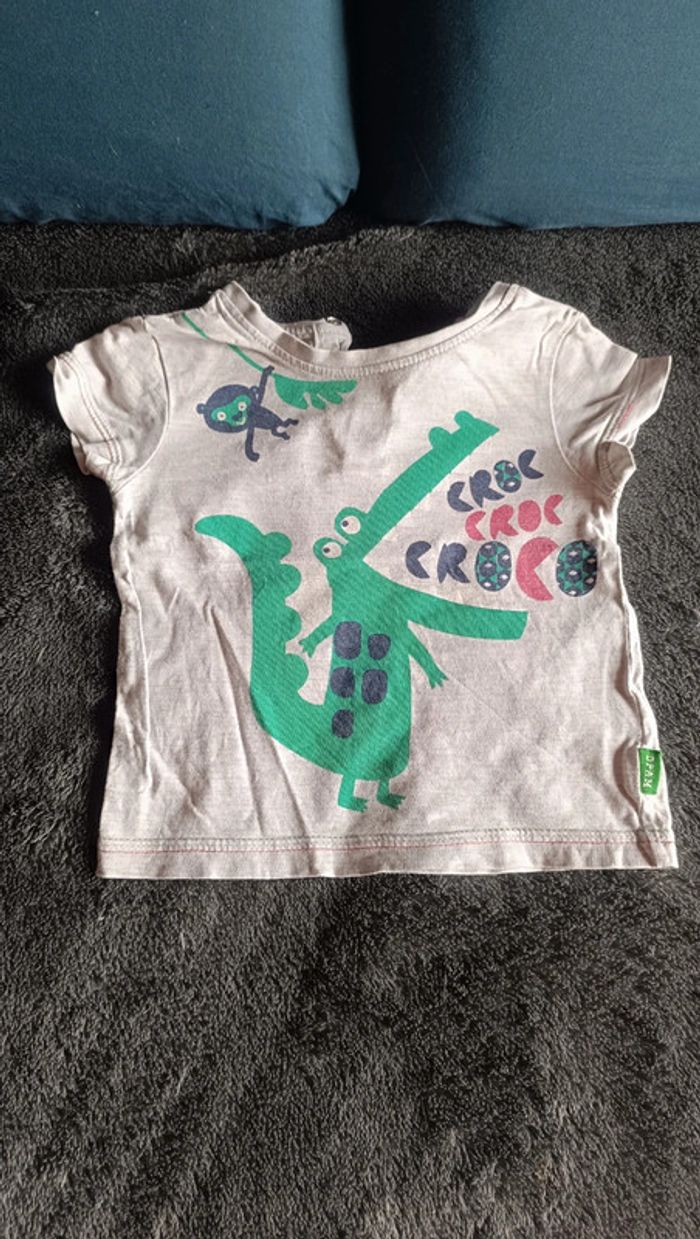 Lot de 5 tee shirt T12 mois manches courtes en très bon état - photo numéro 2