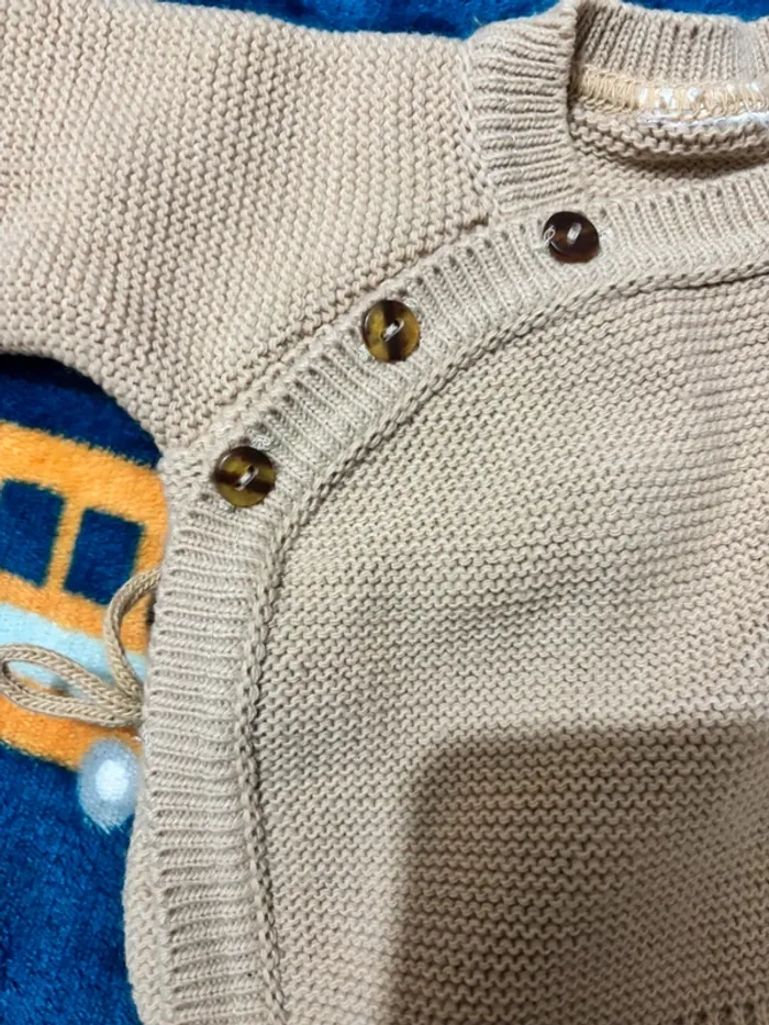 Gilet 3 mois - photo numéro 2